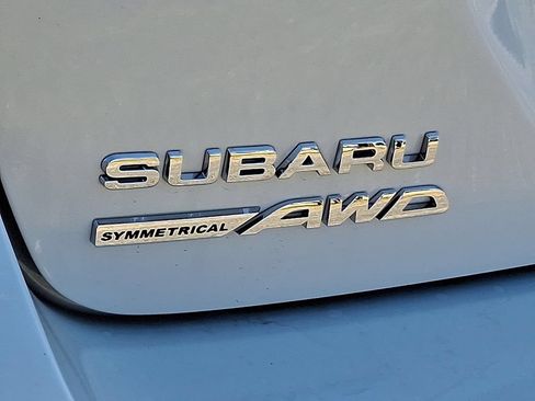 Used 2025 Subaru Crosstrek 2.5i Premium AWD/4WD image 15
