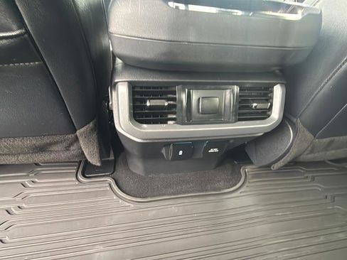 Used 2024 Ford F150 Lariat w/ FX4 Off-Road Package AWD/4WD image 40