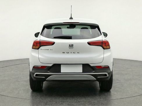 Used 2025 Buick Encore GX Preferred AWD/4WD image 7