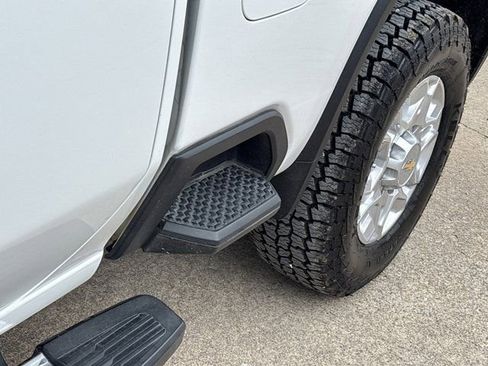 Used 2022 Chevrolet Silverado 2500 LTZ w/ Safety Package AWD/4WD image 16