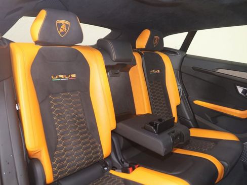 Used 2021 Lamborghini Urus image 19