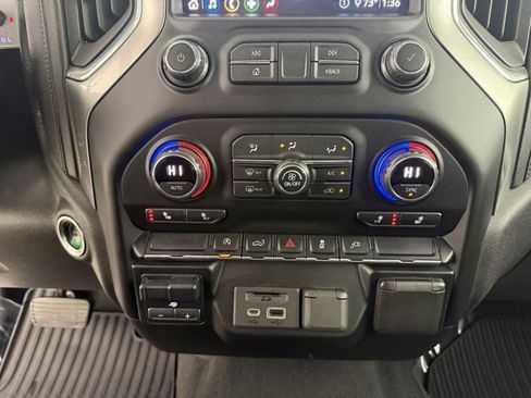 Used 2020 Chevrolet Silverado 1500 LT w/ All-Star Edition image 21