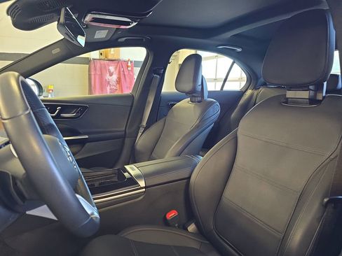 Certified 2025 Mercedes-Benz C 300 Sedan image 17