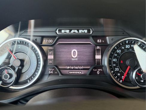 Used 2022 RAM 1500 Laramie AWD/4WD image 11