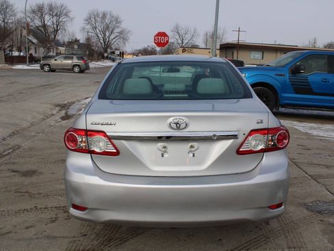Used 2013 Toyota Corolla LE Special Edition image 4