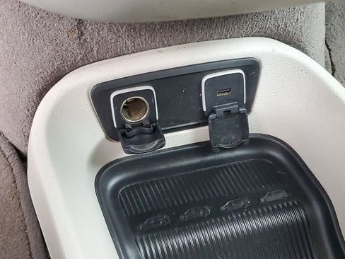 Used 2017 Chrysler Pacifica Touring-L w/ Tire & Wheel Group image 21