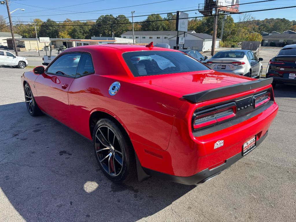 Used 2015 Dodge Challenger R/T Scat Pack w/ Leather Interior Group RWD image 2
