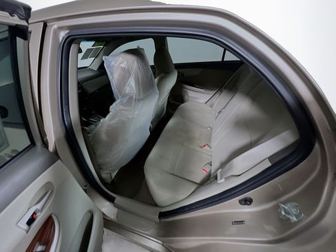 Used 2010 Toyota Corolla LE FWD image 25