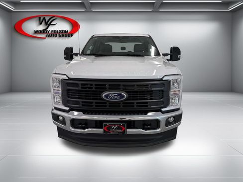 New 2026 Ford F250 4x4 Crew Cab Super Duty image 2