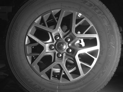 Used 2025 Jeep Wrangler Sahara image 12