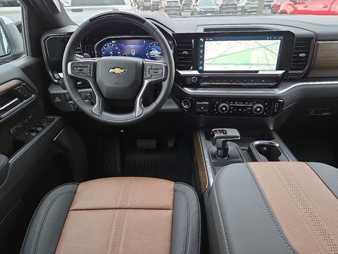 New 2026 Chevrolet Silverado 1500 High Country w/ Technology Package AWD/4WD image 9