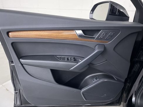 Used 2025 Audi Q5 2.0T Premium w/ Convenience Plus Package image 10