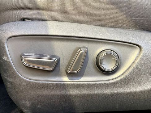 Used 2025 Toyota RAV4 XLE image 29