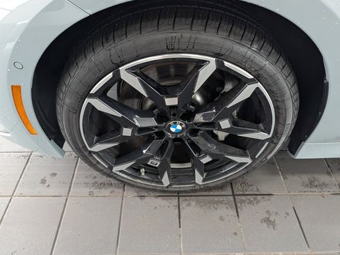 New 2026 BMW 330i xDrive Sedan w/ M Sport Package image 9