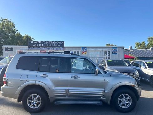 Used 2001 Mitsubishi Montero Limited AWD/4WD image 1