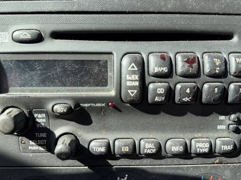 Used 2006 Pontiac Grand Prix w/ Preferred Package FWD image 35