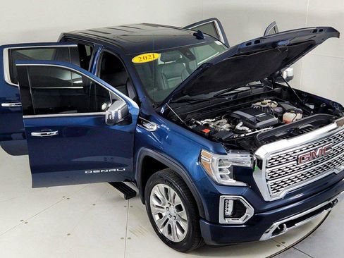 Used 2021 GMC Sierra 1500 Denali w/ Denali Ultimate Package AWD/4WD image 24