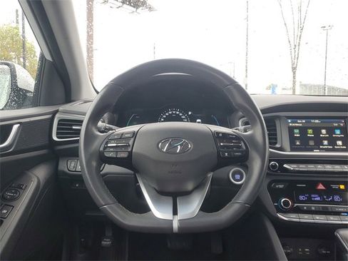 Used 2019 Hyundai Ioniq Limited image 31