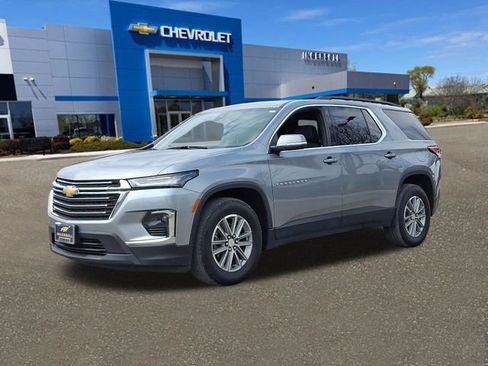 Used 2023 Chevrolet Traverse LT image 33