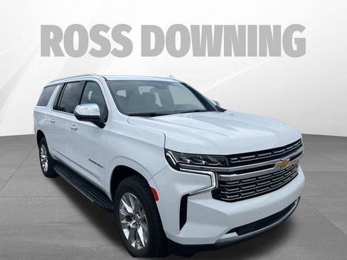 Used 2023 Chevrolet Suburban Premier image 3