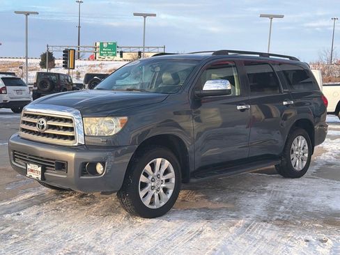 Used 2010 Toyota Sequoia Platinum image 3