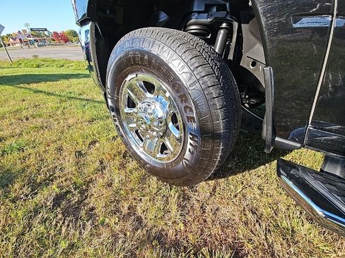 Used 2024 RAM 2500 Big Horn w/ Bed Utility Group image 3