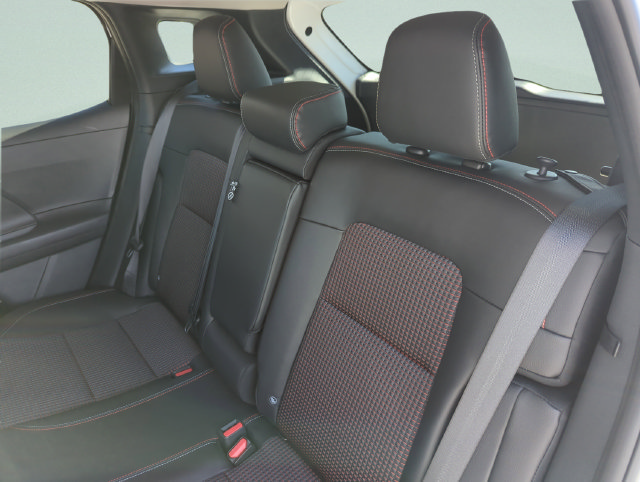 Used 2026 Nissan Kicks SR FWD image 23