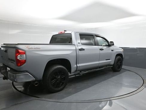 Used 2020 Toyota Tundra SR5 w/ SR5 Leather Package AWD/4WD image 11