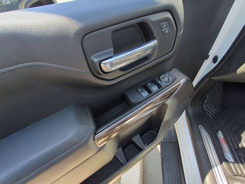 Used 2021 Chevrolet Silverado 1500 LT Trail Boss w/ Bed Protection Package image 22