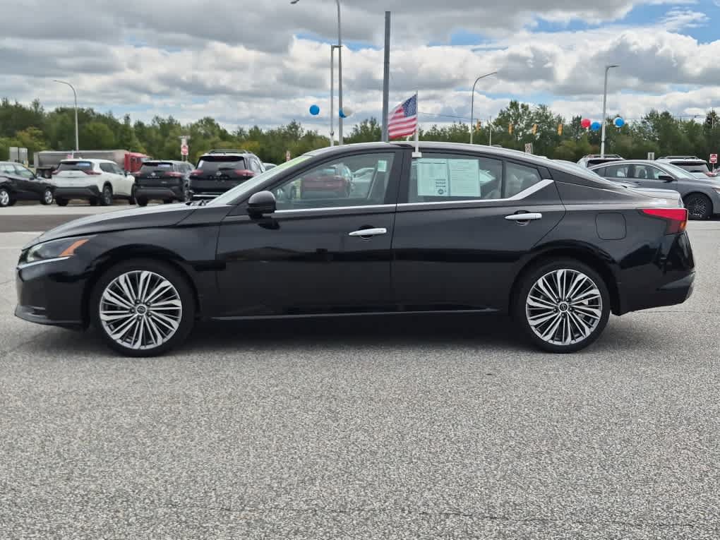 Used 2024 Nissan Altima 2.5 SL AWD/4WD image 5