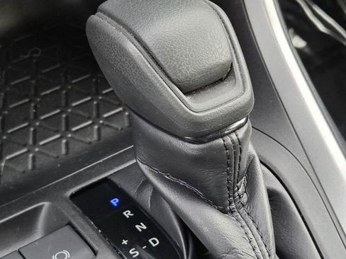 Used 2019 Toyota RAV4 LE FWD image 34