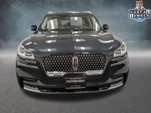 Used 2023 Lincoln Aviator Reserve w/ Equipment Group 201A image 2