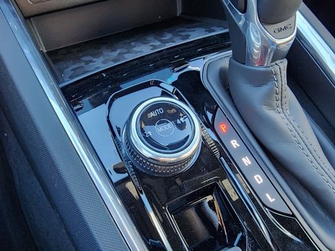 New 2026 GMC Canyon Elevation w/ Convenience Package image 31