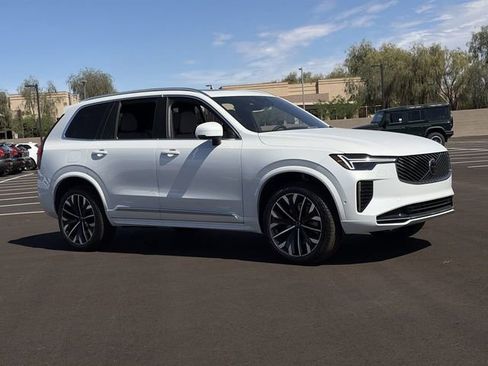 New 2026 Volvo XC90 B6 Plus w/ Protection Package AWD/4WD image 4