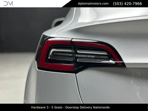 Used 2017 Tesla Model 3 Long Range image 15