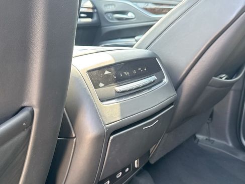 Used 2021 Cadillac Escalade Sport Platinum RWD image 33