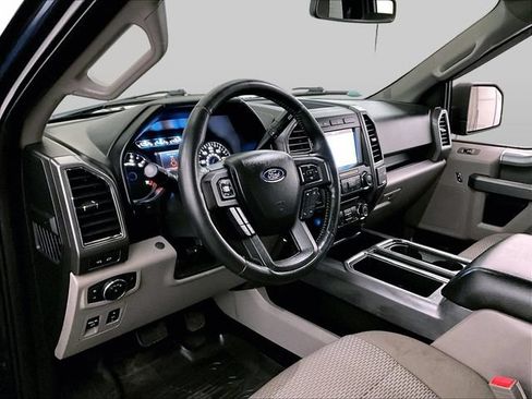 Used 2018 Ford F150 XLT w/ Equipment Group 302A Luxury AWD/4WD image 13