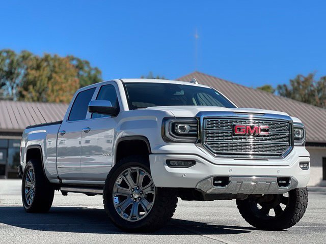 Used 2017 GMC Sierra 1500 Denali w/ Denali Ultimate Package AWD/4WD image 3