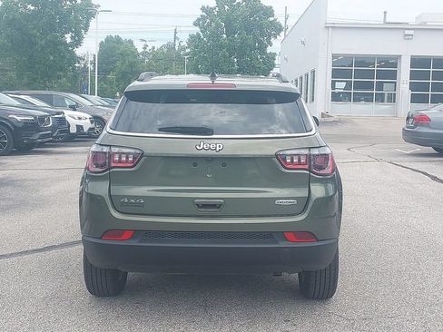 Used 2021 Jeep Compass Latitude w/ Convenience Group AWD/4WD image 6
