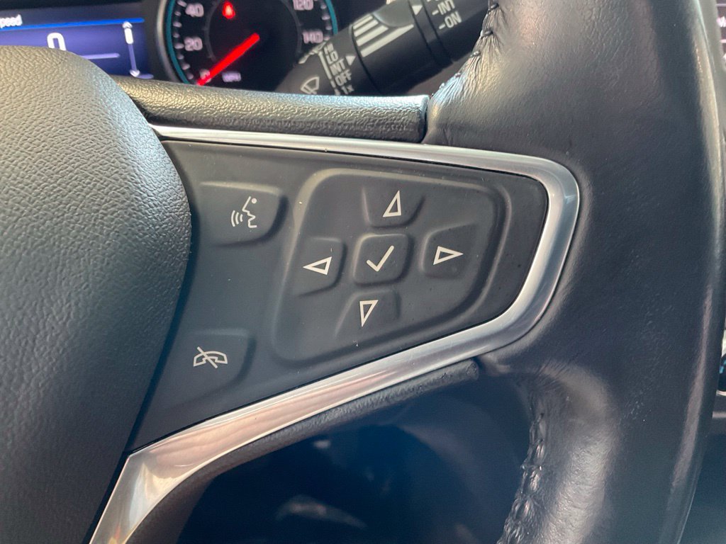 Used 2020 Chevrolet Equinox LT AWD/4WD image 13