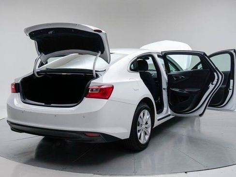 Used 2024 Chevrolet Malibu LT image 25