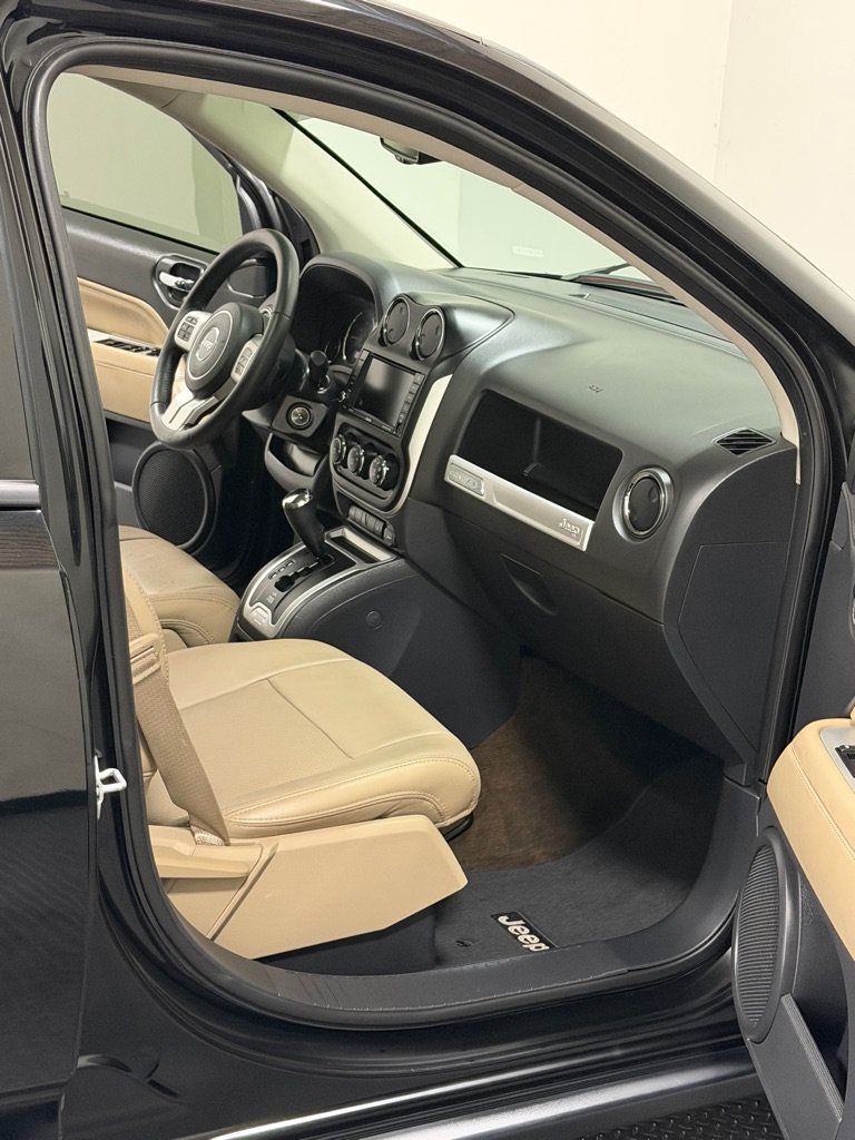 Used 2015 Jeep Compass Limited FWD image 11