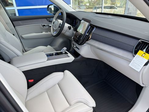 New 2026 Volvo XC90 T8 Ultra w/ Protection Package Premier AWD/4WD image 27