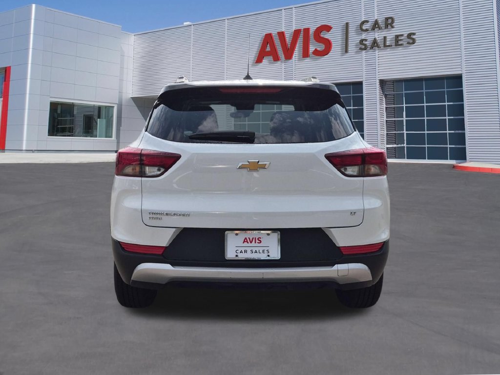 Used 2025 Chevrolet TrailBlazer LT AWD/4WD image 7