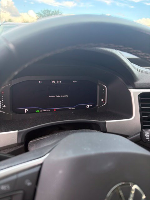 Used 2023 Volkswagen Atlas SE w/ Panoramic Sunroof Package FWD image 8