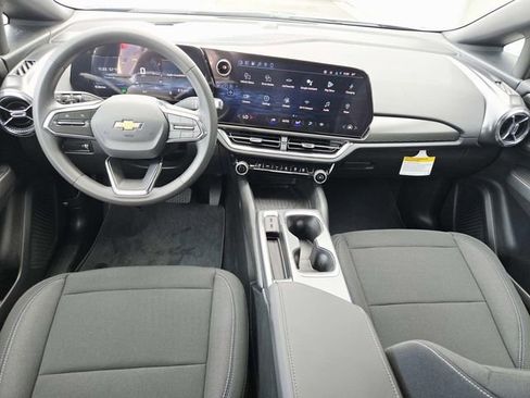 New 2026 Chevrolet Equinox EV LT image 6