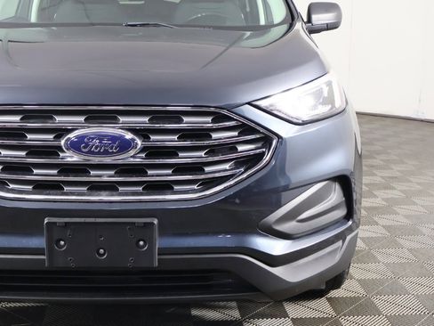 Used 2022 Ford Edge SE image 11