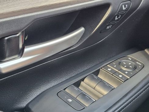 Used 2025 Toyota Grand Highlander AWD Hybrid image 31