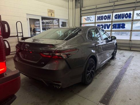 Used 2024 Toyota Camry SE FWD image 4