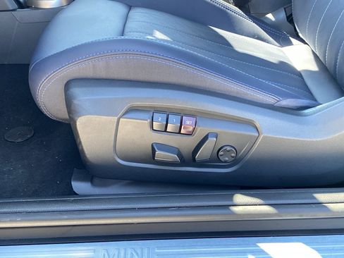 Used 2025 MINI Cooper S FWD image 25